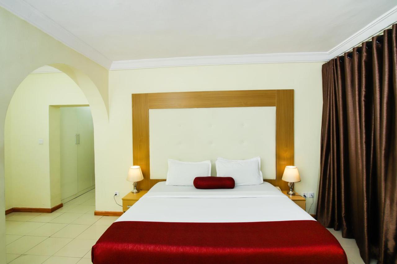 Chateux De Atlantique Hotel Aliayabiagba Exteriér fotografie