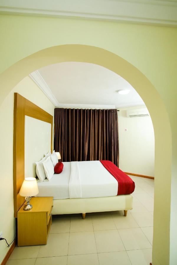 Chateux De Atlantique Hotel Aliayabiagba Exteriér fotografie